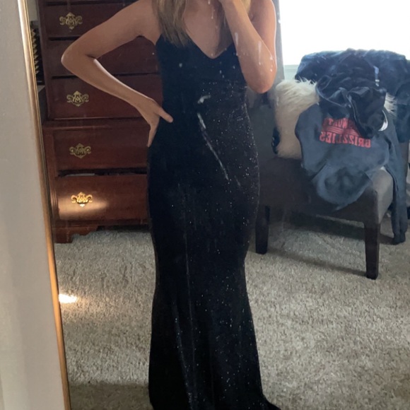 Windsor black long homecoming dress - Picture 1 of 7